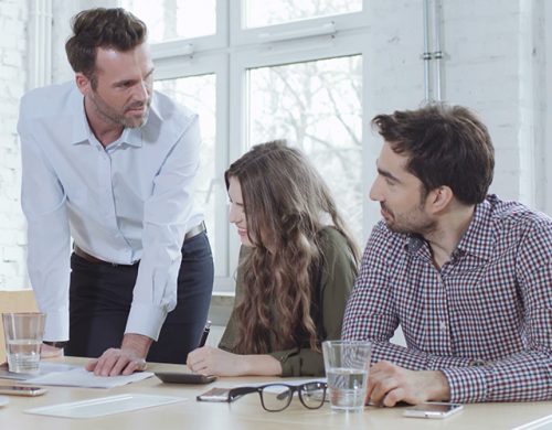 Business English Lessons: How to Open and Close a Meeting in English