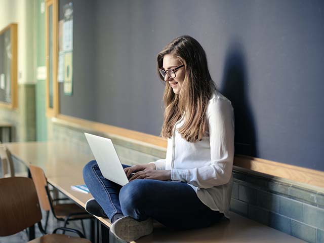 Are Live Virtual English Lessons for Companies Worthwhile?