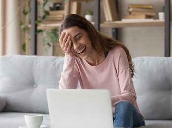 Listen for mistakes during online language school