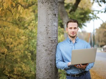 English language training improve accents and speech patterns