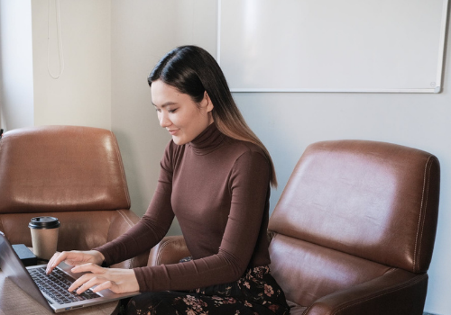 3 Ways Online English Lessons for Employees Strengthen Memory