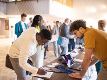 Online English class for resorts and casinos